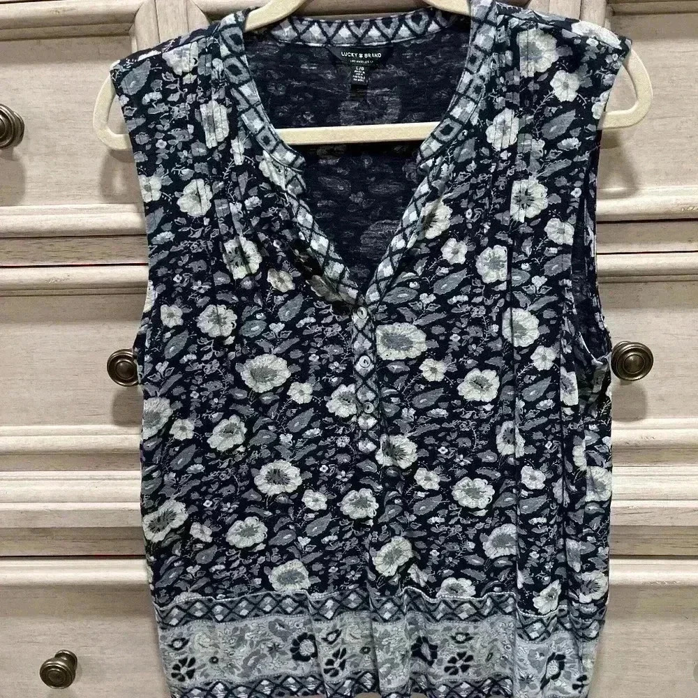 Lucky Brand  floral Top Lg